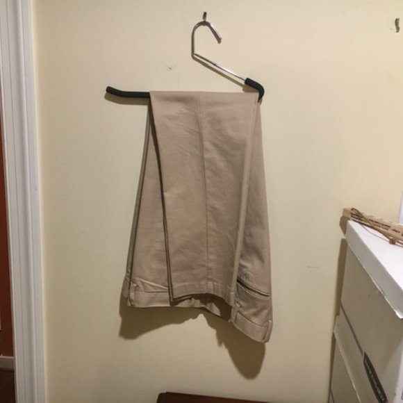 EUC SLIM FIT GAP KHAKIS 36x32 - Picture 3 of 4